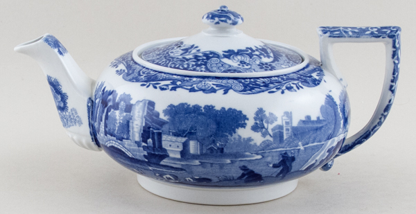 Teapot low round c1930s